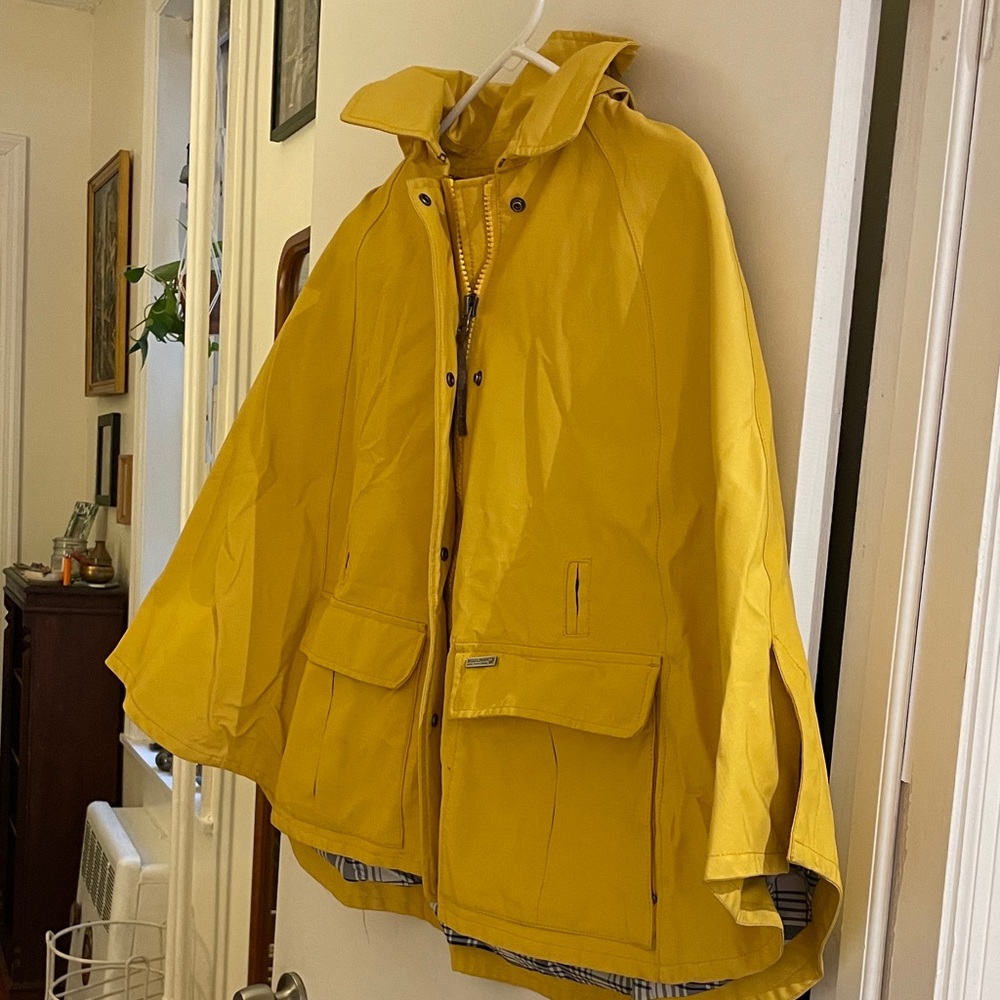 Woolrich Classic Yellow Hooded Rain Poncho